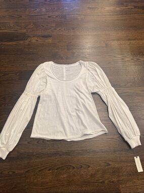 Anthropologie White Scoop-Neck Puff Sleeve Long Sleeve Top